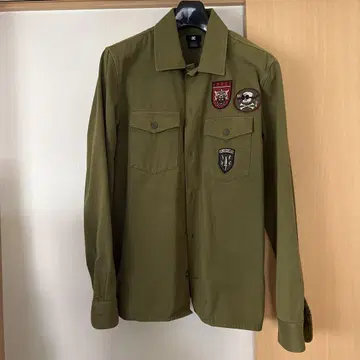 올리브 그린 밀리터리 자켓