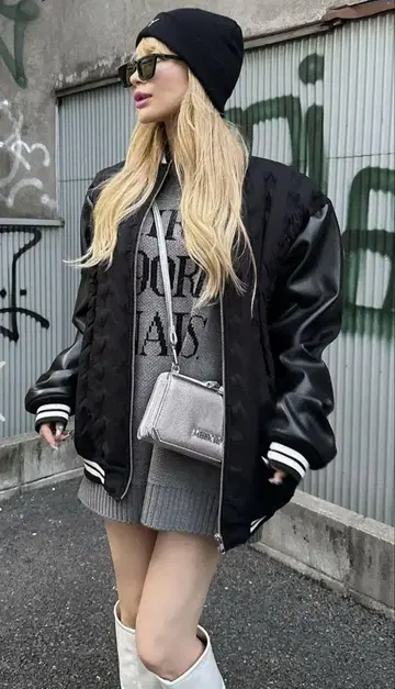미러나인 Warmer emboss blouson 4만