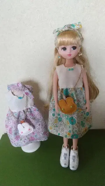 22cm 인형 의류 4세트