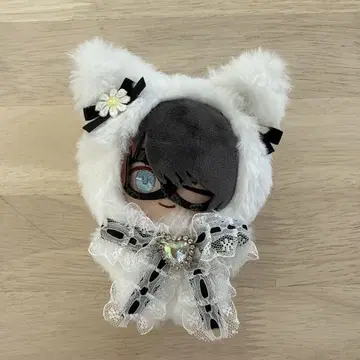 일하는 초등학생 봉제 인형 집사