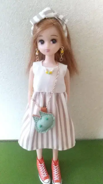 22cm 인형 의류 4세트