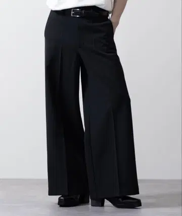 [ CLEL ] 백 브러쉬드 TR 플레어 슬랙스 블랙