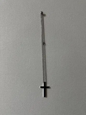 실버 크로스형 목걸이