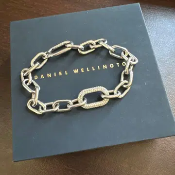 다니엘 웰링턴 DANIEL WELLINGTON 팔찌 (실버)