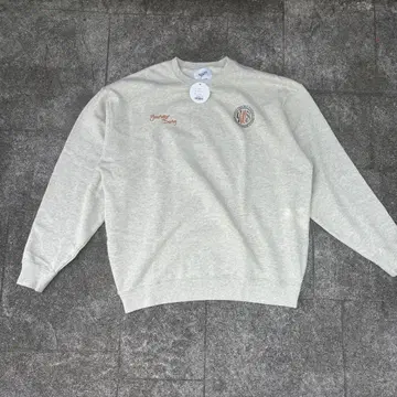 younger song 맨투맨 완판템