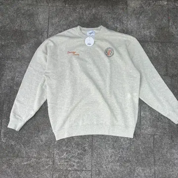 younger song 맨투맨 완판템