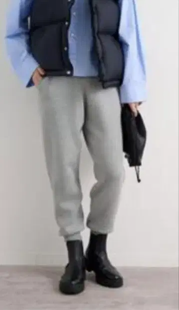 그레이 조거 팬츠 맨투맨 소재