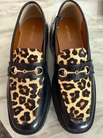 레오파드 통굽 로퍼 새상품