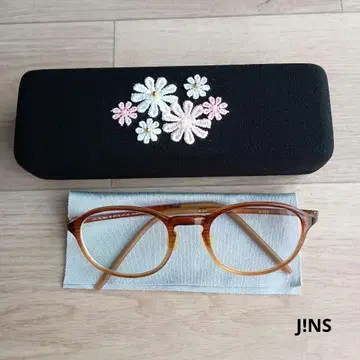 [ 세트 ] JINS 진스 안경 안경 케이스 안경닦이 브라운