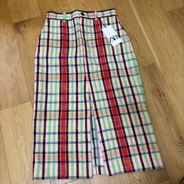 택 포함 미사용 새상품 ZARA 핑크 계열 체크 타이트 스커트