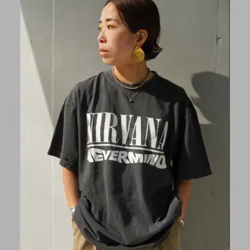 NIRVANA EVERMIND T셔츠 다크 그레이