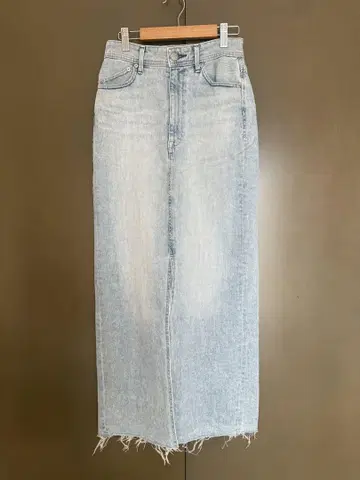 야누크 슬릿 롱 스커트