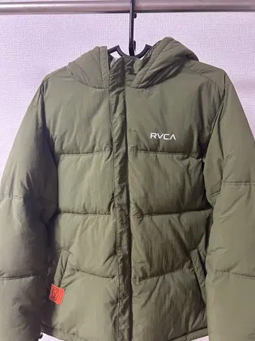 RVCA 올리브 그린 다운 자켓