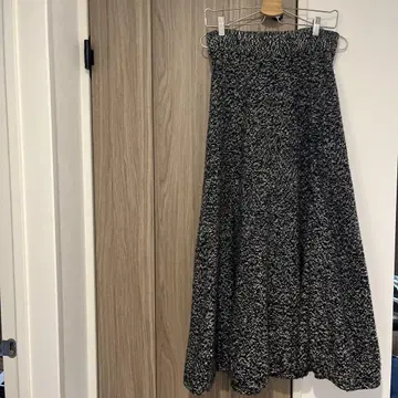ZARA KNIT 플레어 스커트 블랙 화이트 믹스