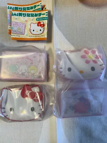 산리오 캐릭터즈 헬로키티 minimini 접이식 테이블