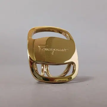 [새상품급] Ferragamo 페라가모 스카프링 골드 스퀘어