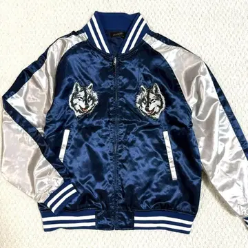 울프 스카잔 M CONTRIBE 자수 네이비