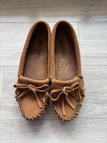MINNETONKA 브라운 모카신 7