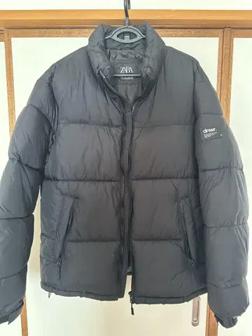 ZARA 블랙 패딩 자켓 S 사이즈