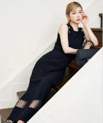 다리치 오블리크 로고 여성 니트 원피스