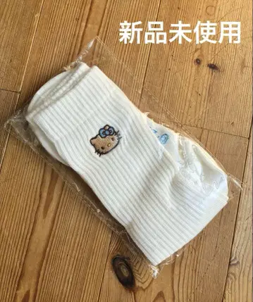 로손 헬로키티 일광화상 키티 루즈삭스 갸루 자수 포함 배송비 포함