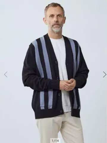 새상품 aquascutum 스트라이프 가디건 이번 시즌 L