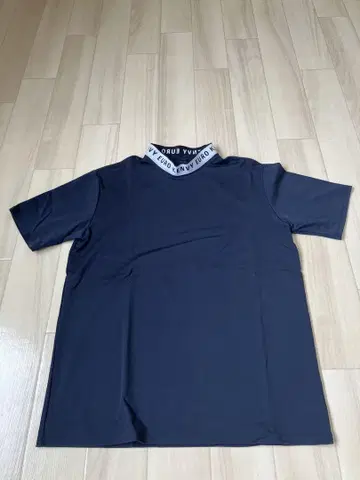 EURO KENVY 모크넥T셔츠