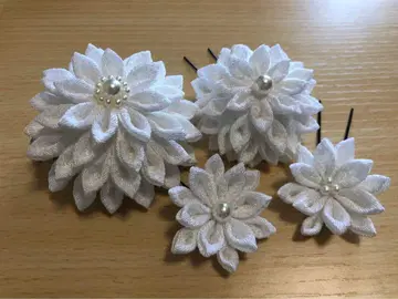 츠마미세이쿠 머리 장식 성인식.졸업식.기모노.시로무쿠.결혼식.앞보기 촬영