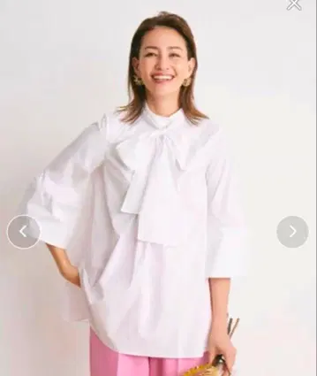 새상품급 셀포드 빅 리본 블라우스 36 벨 슬리브