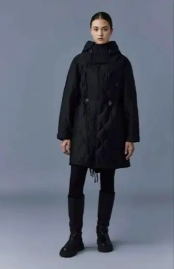 금일 한정! [택 포함 새상품] 초레어 맥케이지 퀼팅 코트