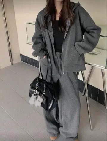 그레이 후드 부착 맨투맨 셋업