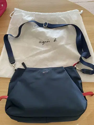 아네스 베 네이비 숄더백 수납 가방 포함