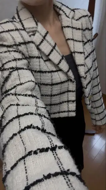 ZARA 화이트 블랙 체크 자켓
