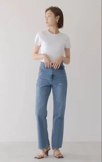 새상품급 regleam 스트레이트 데님 블루 S 사이즈