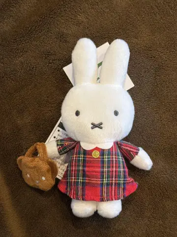 miffy style 빨간 체크 미피 마스코트