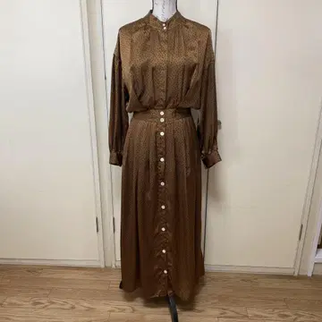 A PUPIL 브라운 도트 무늬 원피스