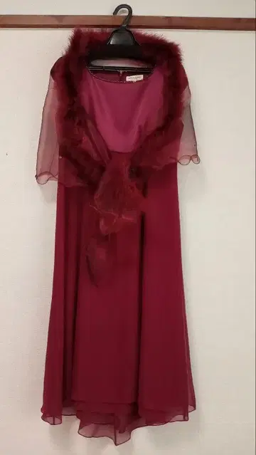 엘레강트 롱 드레스 버건디 피로연