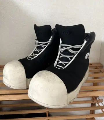 hi-top sneaker FVVO