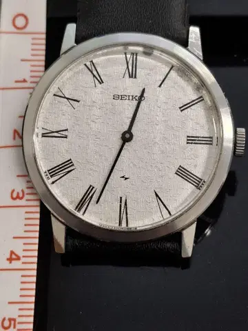 SEIKO 수동 와인딩 시계 실버 다이얼