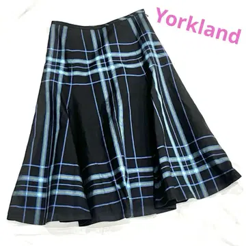 Yorkland 타탄 체크 플레어 스커트