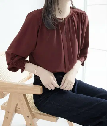 버건디 벌룬 슬리브 블라우스