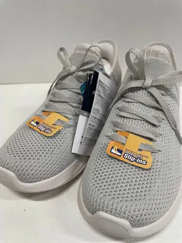 스케쳐스 슬립인즈 울트라 플렉스 엘레베이티드 모션