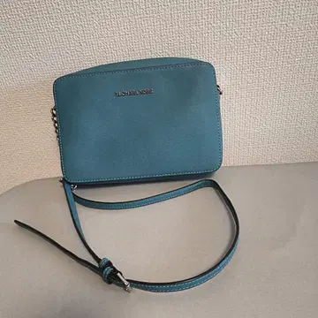 MICHAEL KORS 터콰이즈 숄더백