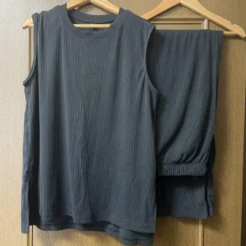 GU 리브 니트 셋업 L&XL