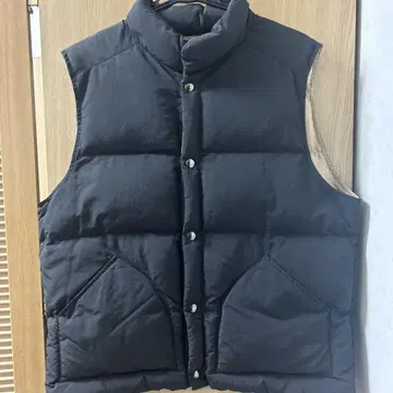 FREAK'S STORE 다운 베스트 블랙