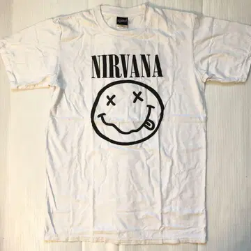 닐바나 Nirvana 스마일 L 밴딩 티셔츠 락 티셔츠