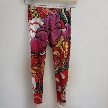 adidas x RITAORA 용 드래곤 컬러풀 레깅스