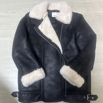 Zara Kids 블랙 가죽 자켓 11/12 사이즈 여성용