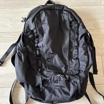 그린 레이블 릴랙싱 블랙 백팩