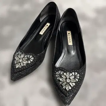 DIANA(다이애나) 반짝이는 글리터 비쥬 하트 펌프스 24cm